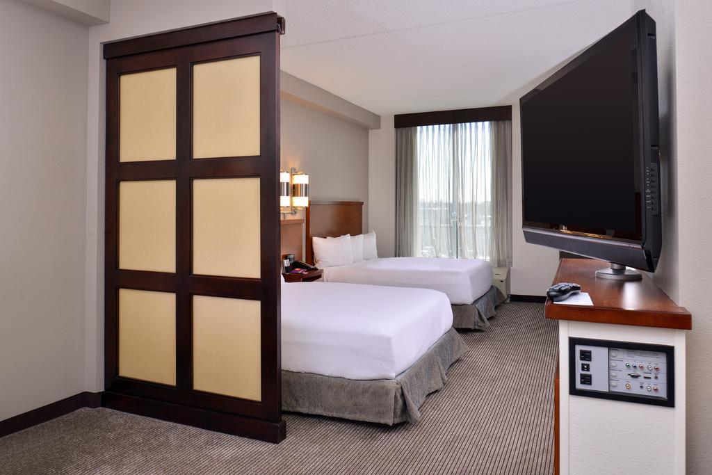 Hyatt Place Garden City Exterior foto
